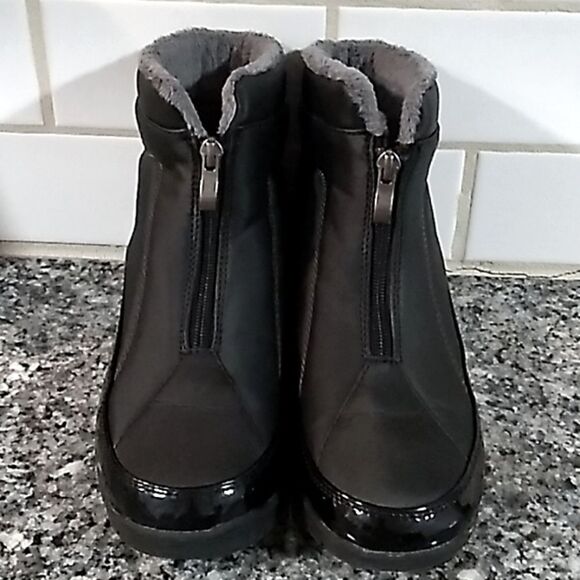 Weatherproof Rona Black Faux Fur Booties. Sz 6 - Picture 3 of 10